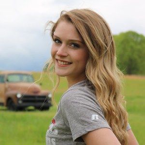 Meet your Posher, Briana